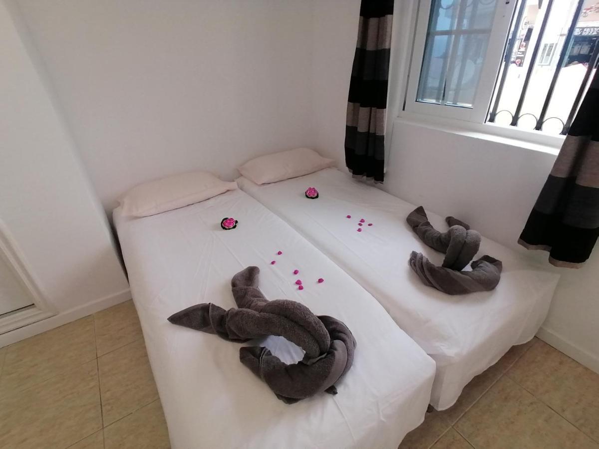 Small Studio, 50 M Front Of The Ocean & Free Wifi Playa Feñabe Eksteriør billede