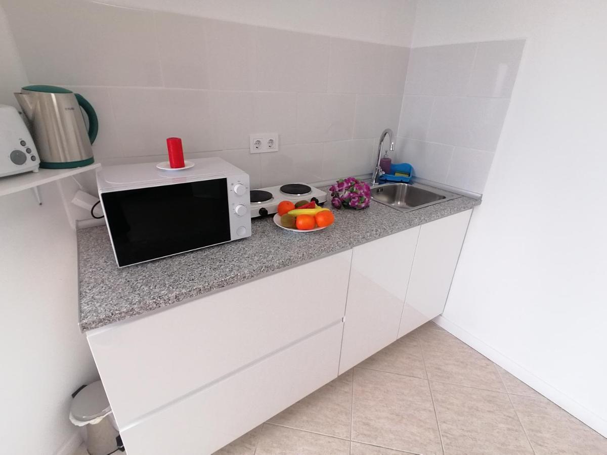 Small Studio, 50 M Front Of The Ocean & Free Wifi Playa Feñabe Eksteriør billede